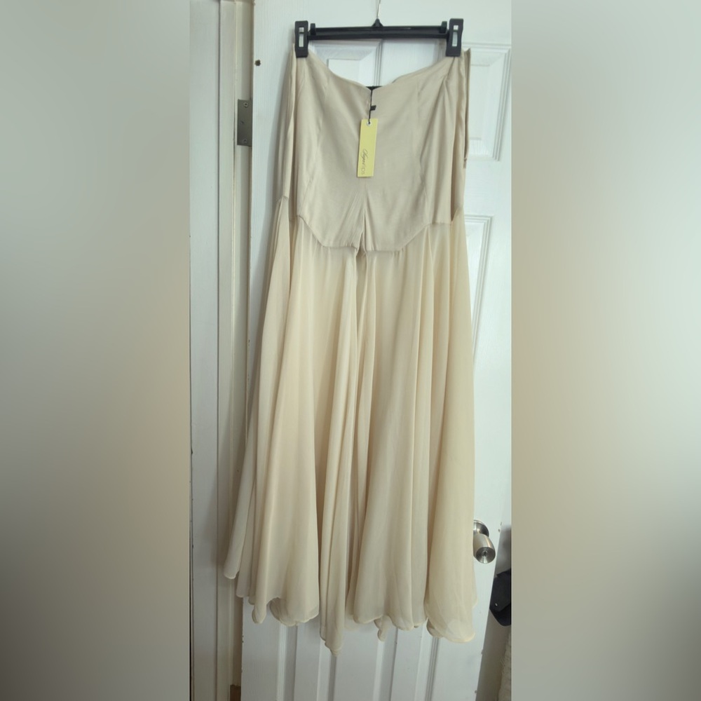 Sugarlips Elegant Cream Full Skirt